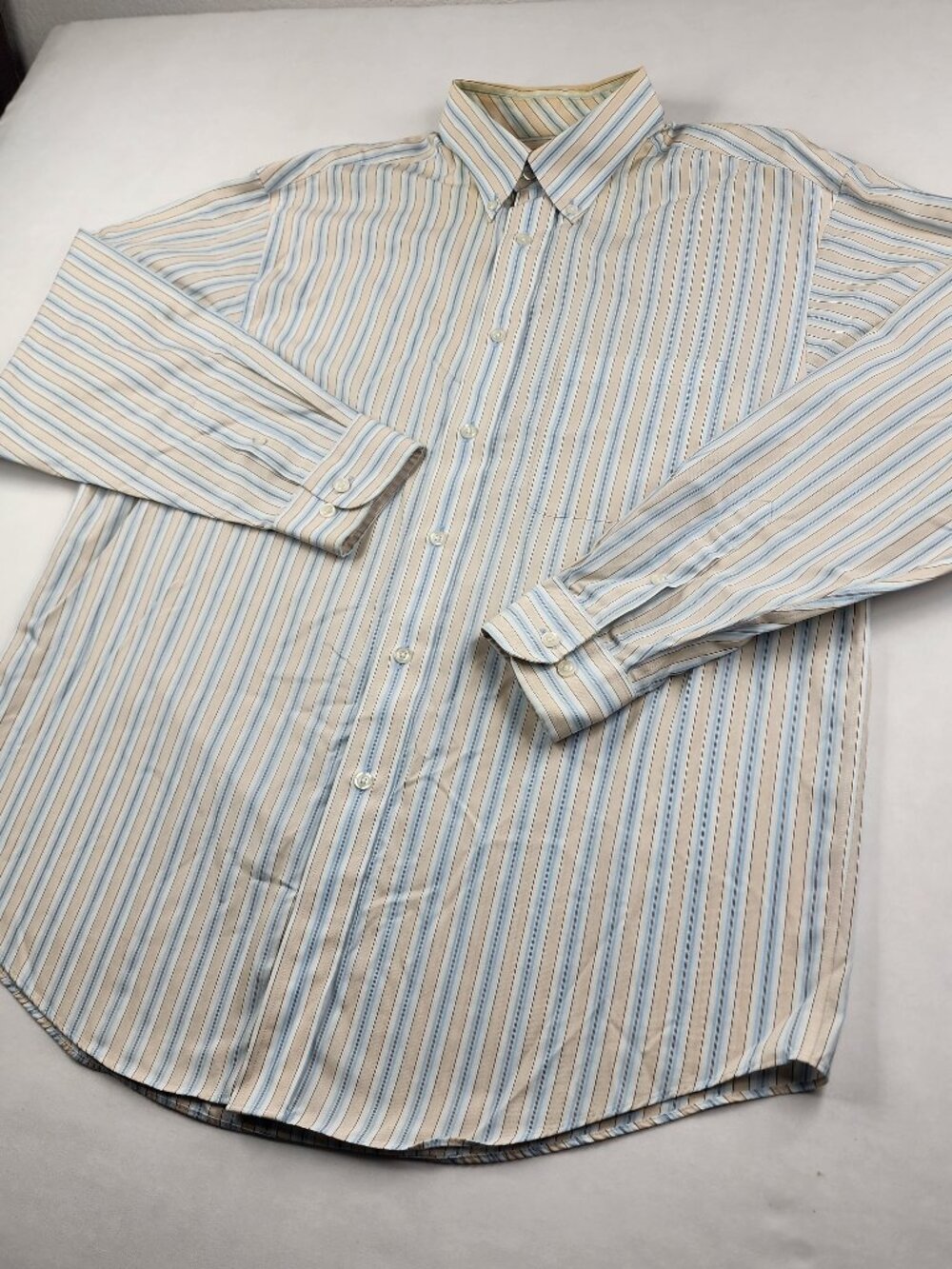 Gold Label Mens L Large Shirt Blue Cream Stripe Non-Iron Soft Cotton Pocket FLAW